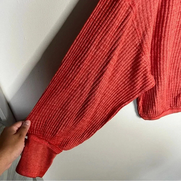 Free People We The Free Southside Waffle Thermal Top Size Large Red Orange - Picture 9 of 10